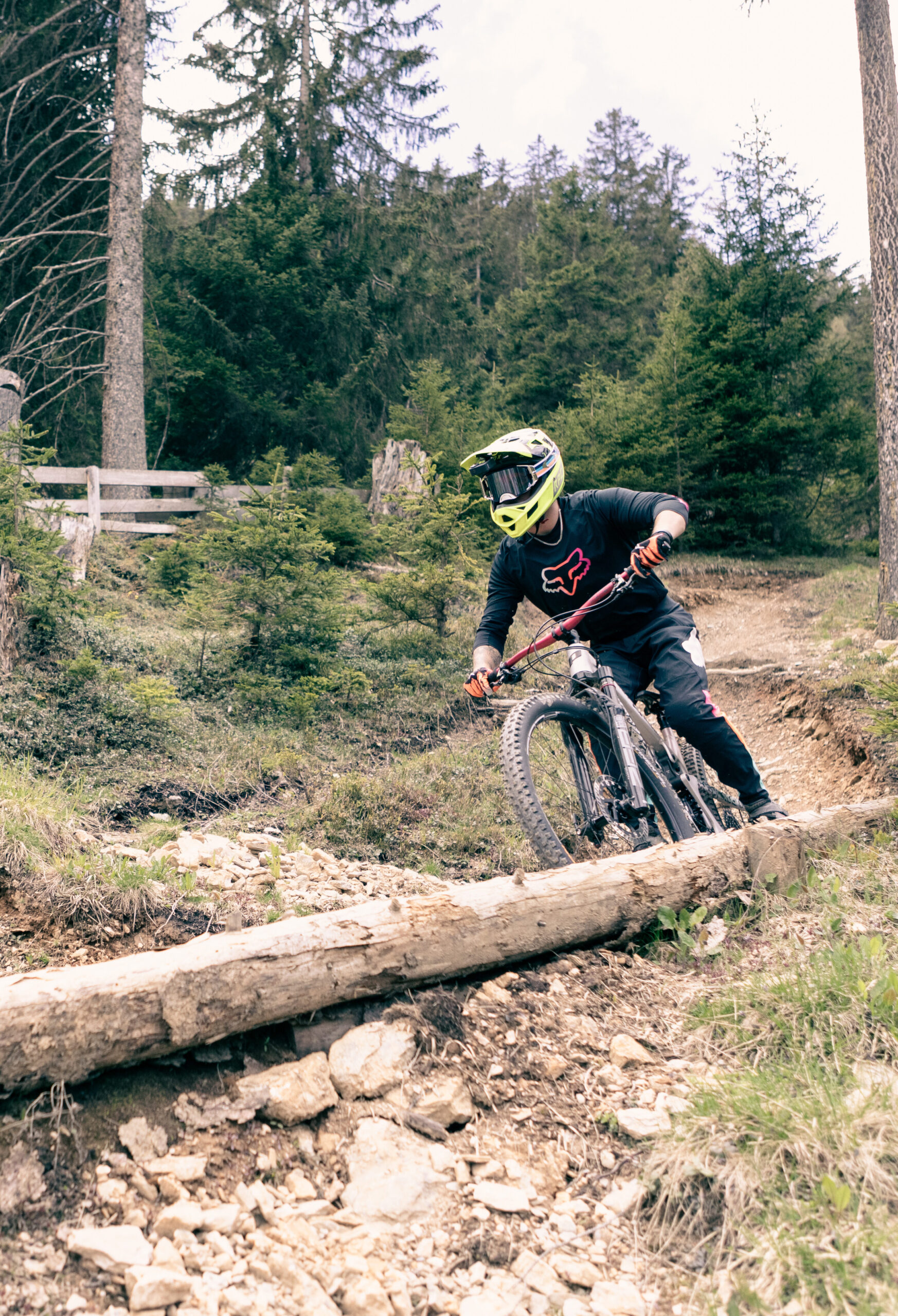 Bestbikereel Challenge c Serfaus Fiss Ladis Marketing GmbH Andreas KirschnerWEB scaled aspect ratio 45 66 scaled
