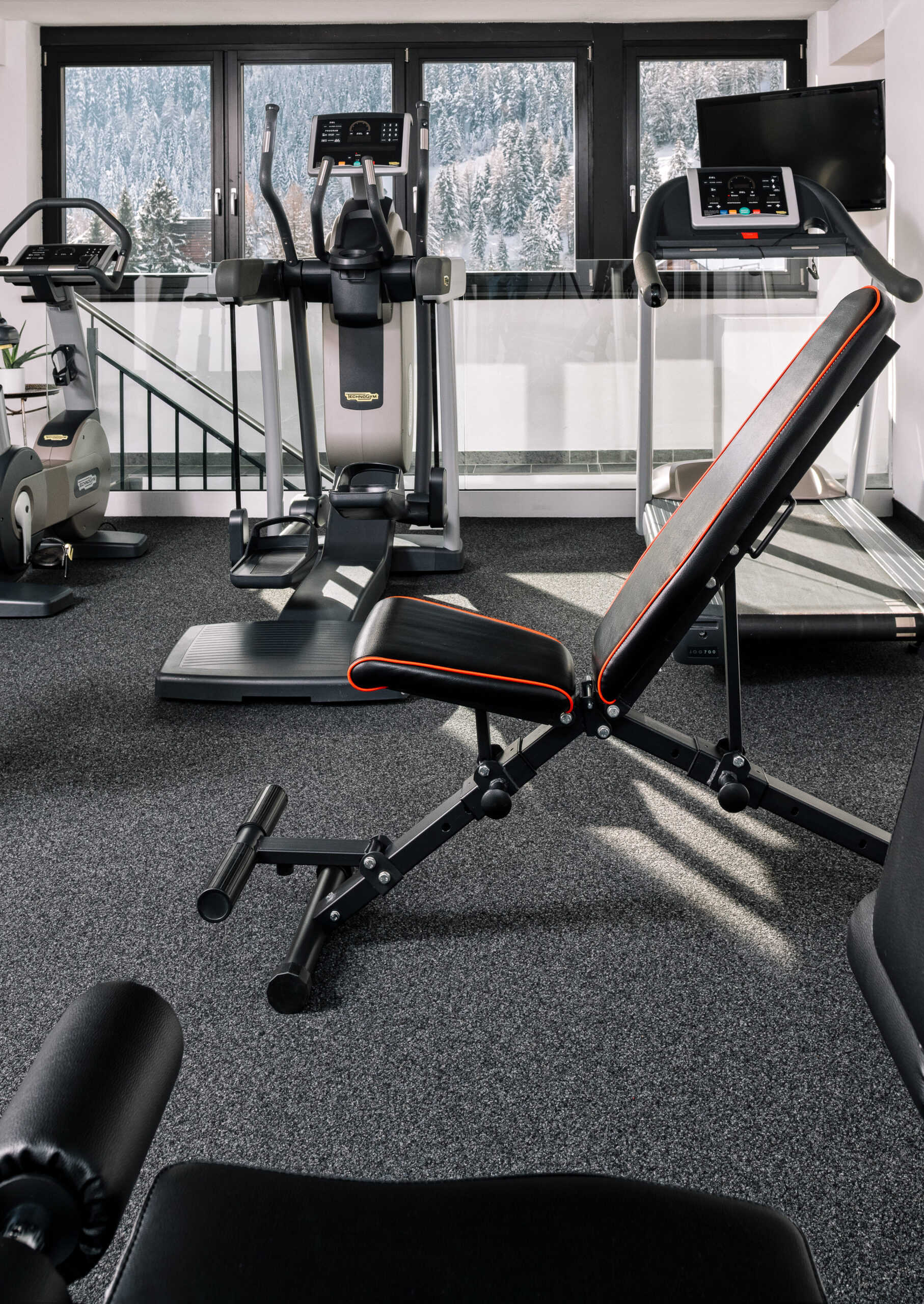 Fitness O 300ppi 002 scaled aspect ratio 61 86 scaled