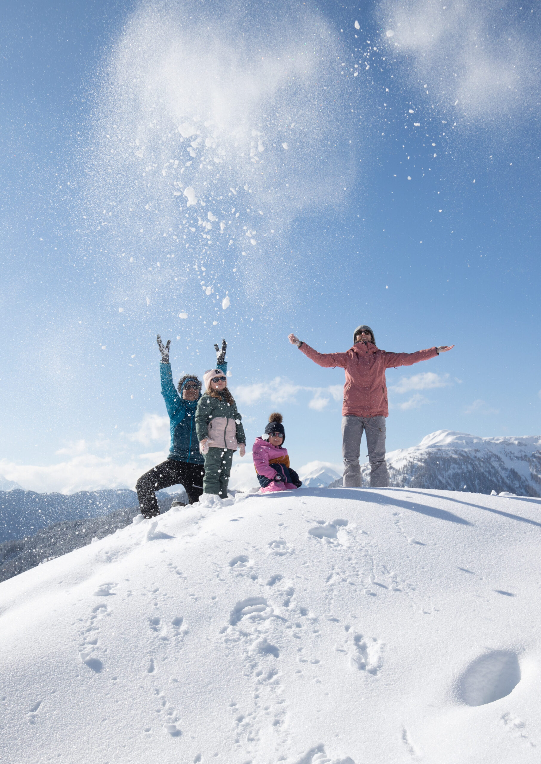 Winterwandern c Serfaus Fiss Ladis Marketing GmbH Andreas KirschnerWEB 1 scaled aspect ratio 46 65 scaled
